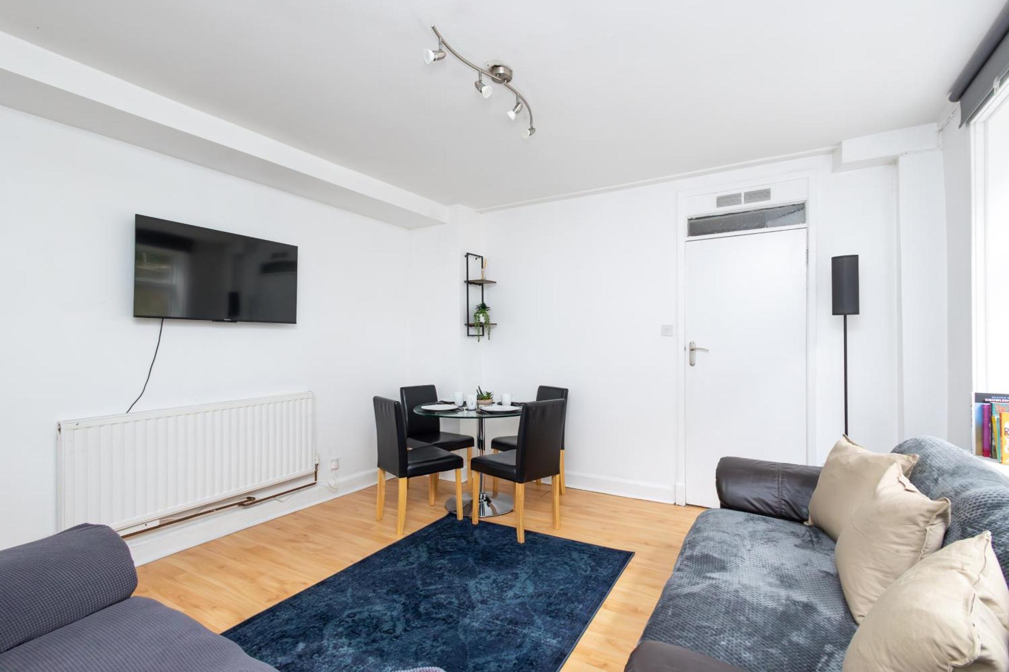Spacious 3 Bedroom Ground Floor Apartment - 10 Mins From City Centre Лидс Экстерьер фото